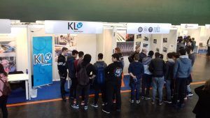 Participó feria industria empleo