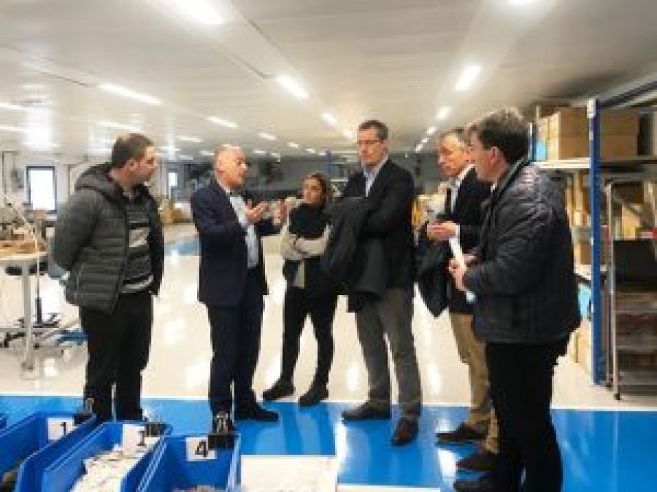 El Diputado General de Gipuzkoa y el Alcalde de Lazkao visitan la planta de KL en Lazkao