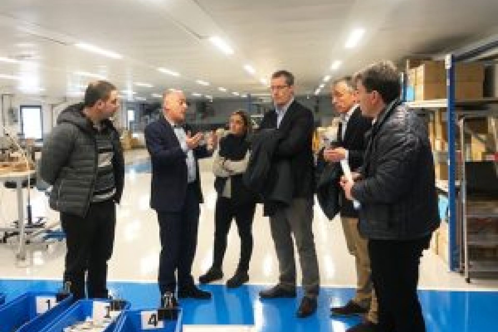 El Diputado General de Gipuzkoa y el Alcalde de Lazkao visitan la planta de KL en Lazkao
