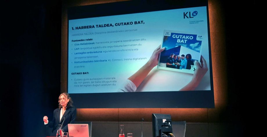 KL katealegaia INDEUSen parte hartzen du